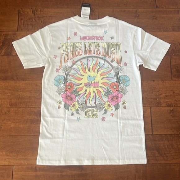 NWT Cotton On The Oversized Graphic License Tee - Picture 6 of 10